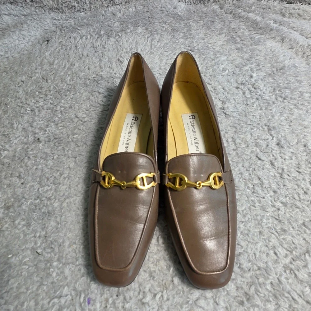 Etienne Aigner Zoey Loafers Taupe Brown Leather Logo‎ Horsebit Womens 7.5 M EXC